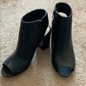 Aldo sandal/heel never worn